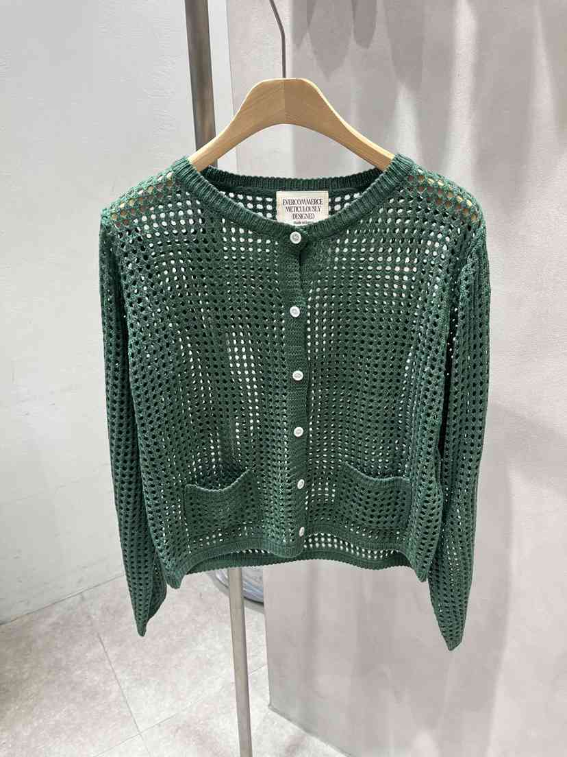 EVERCOMMERCE METICULOUSLY DESIGNED東大門代購女裝新品人氣針織衫EVERCOMMERCE METICULOUSLY DESIGNED針織衫