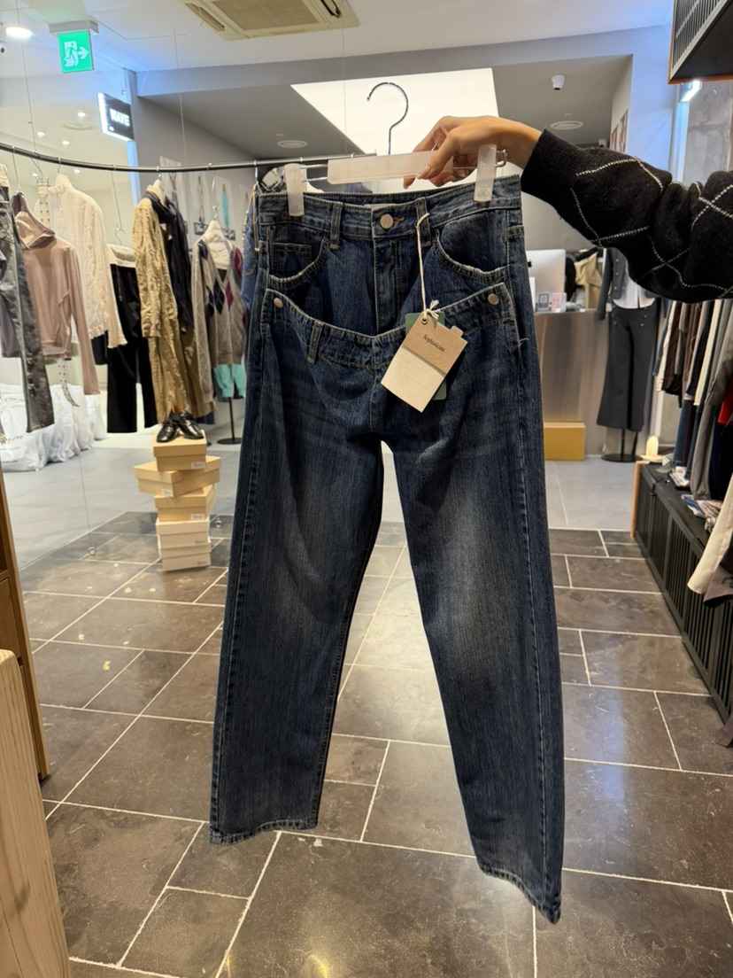 SOPHISTICATE東大門實拍女士新品時尚真品熱賣人氣牛仔褲SOPHISTICATE牛仔褲
