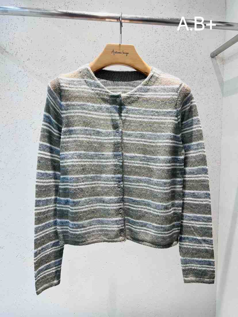 AUTUMN BEIGE韓國代購女裝新款真品時尚推薦休閑熱賣開衫A.b+/AUTUMN BEIGE開衫