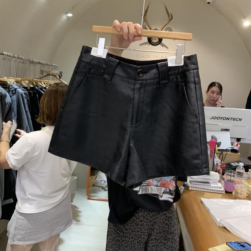 BLACKFRIDAY東大門實拍女士新品休閑時尚真品短褲皮革短款BLACK FRIDAY短褲