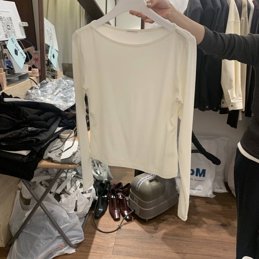 UNDERSTANDING東大門直郵女裝新品熱賣人氣推薦時尚長袖T恤UNDERSTANDING長袖T恤