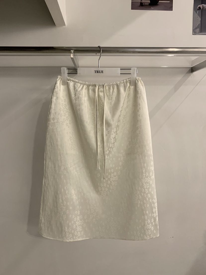 TRUE東大門直郵女士新品熱賣真品時尚人氣職業半身裙中短裙TRUE半身裙/中短裙