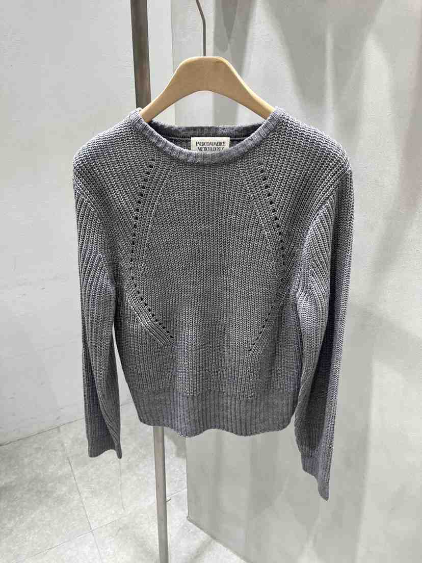 EVERCOMMERCE METICULOUSLY DESIGNED東大門直郵女裝新品真品針織衫EVERCOMMERCE METICULOUSLY DESIGNED針織衫