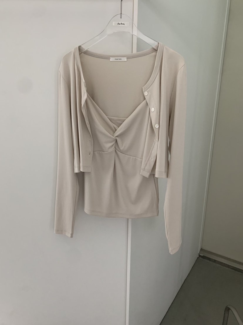 SHOP POSTER東大門直郵女裝新款真品熱賣人氣休閑套裝絲帶SHOP POSTER套裝