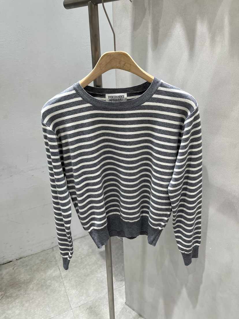 EVERCOMMERCE METICULOUSLY DESIGNED東大門實拍女裝新品人氣針織衫EVERCOMMERCE METICULOUSLY DESIGNED針織衫