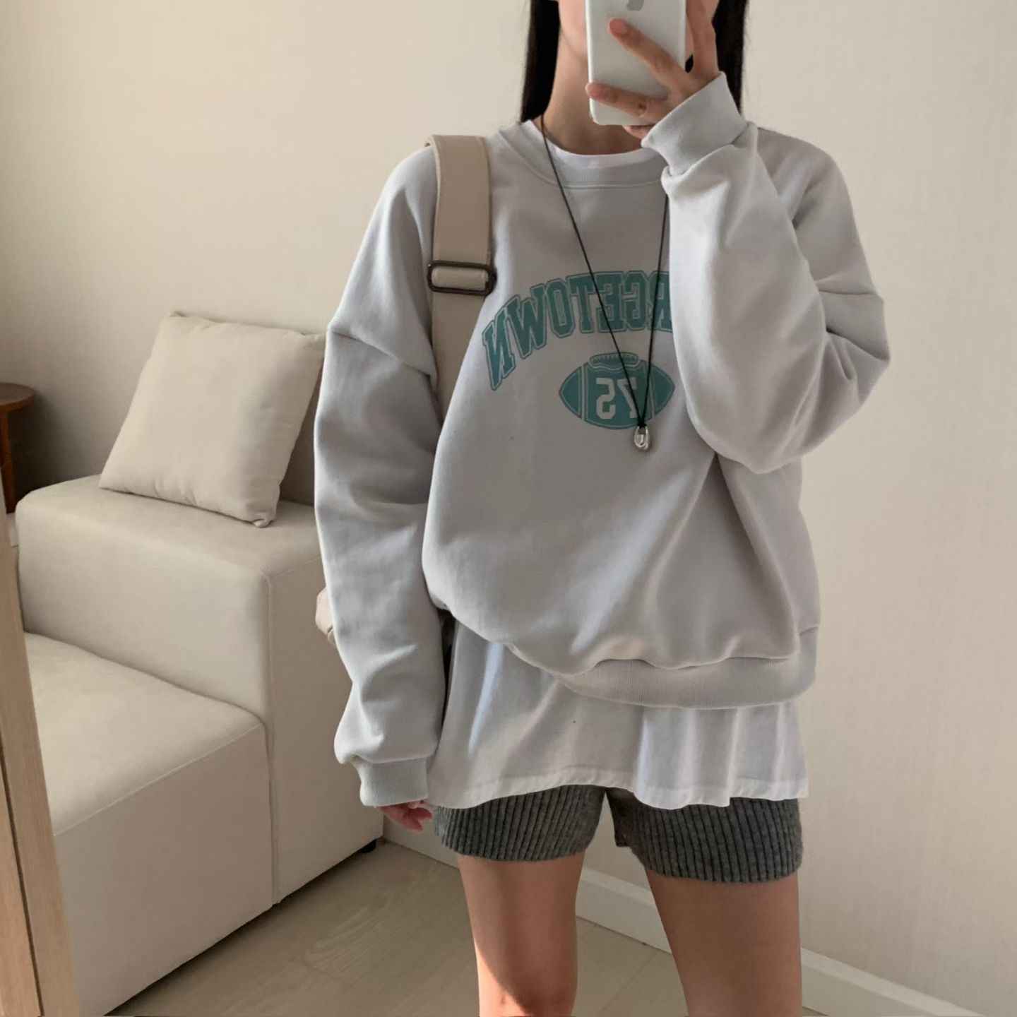 HELLO JINI東大門直郵女裝新款真品熱賣推薦時尚人氣衛衣HELLO JINI衛衣
