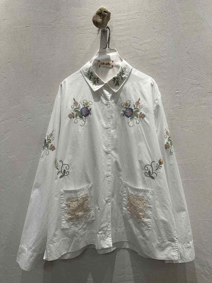 AT NOTE韓國代購女裝新品時尚真品人氣推薦襯衫蕾絲衫繡花AT NOTE襯衫/蕾絲衫