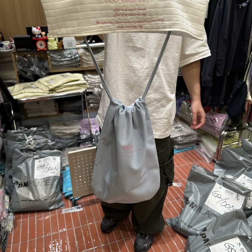 EEE韓國直郵女裝新款時尚人氣真品熱賣推薦休閑雙肩背包EEE雙肩背包
