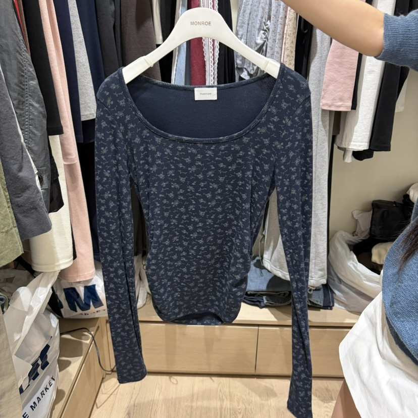 MONROE東大門代購女裝新品熱賣休閑真品時尚人氣長袖T恤小花MONROE長袖T恤