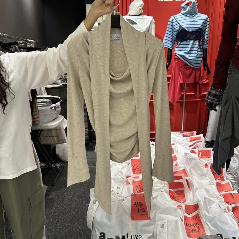 RARE CLOSET韓國代購女裝新品真品熱賣休閑長袖T恤含圍巾RARE CLOSET長袖T恤