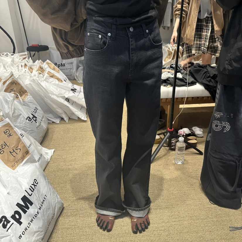 SELF SERVICE/MASOF東大門實拍女裝新品真品牛仔褲喇叭褲黑色SELF SERVICE/MASOF牛仔褲