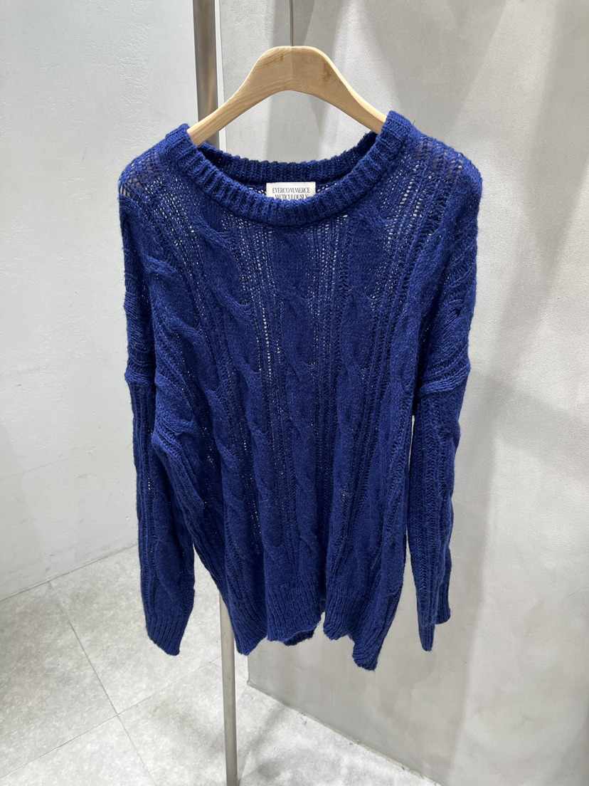 EVERCOMMERCE METICULOUSLY DESIGNED韓國代購女裝新品熱賣針織衫大號EVERCOMMERCE METICULOUSLY DESIGNED針織衫
