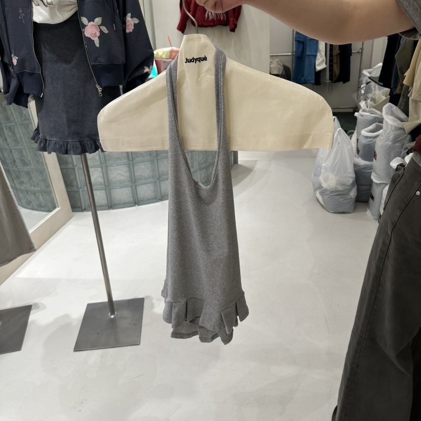 JUDYQUE東大門直郵女裝新品推薦休閑熱賣吊帶背心褶裥無袖JUDYQUE吊帶/背心