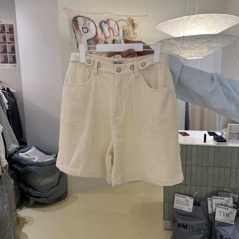 PANTRY HAUS東大門實拍女裝新款休閑人氣推薦短褲燈芯絨PANTRY HAUS短褲