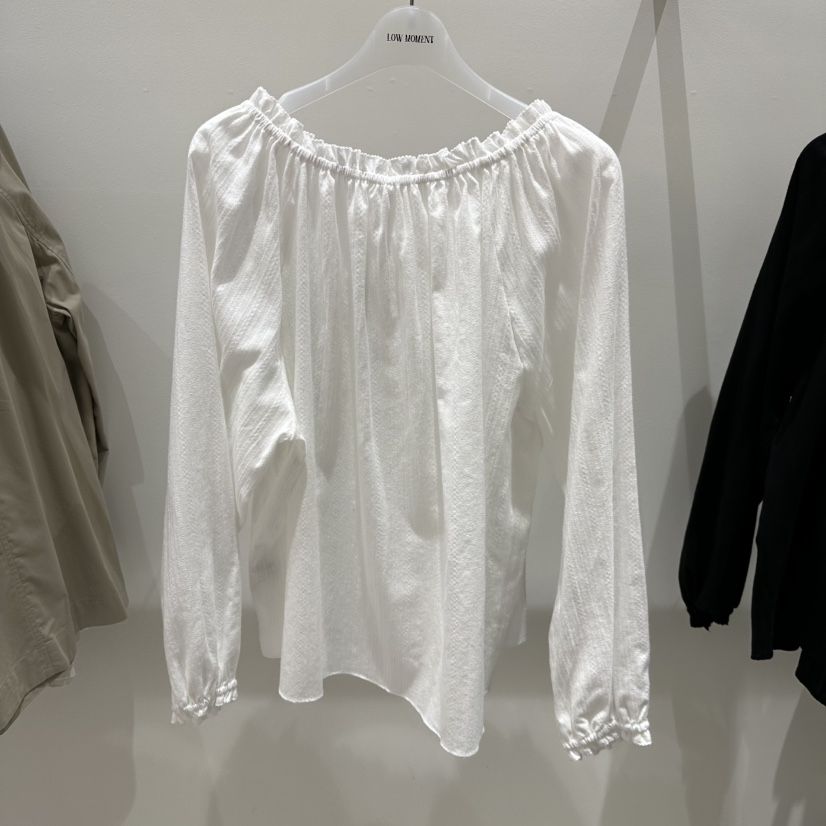 LOW MOMENT韓國直郵女裝新品時尚熱賣人氣推薦襯衫蕾絲衫LOW MOMENT襯衫/蕾絲衫