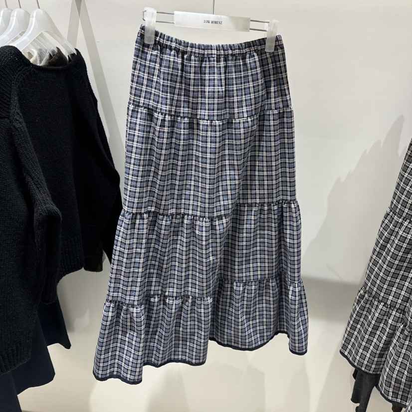 LOW MOMENT東大門實拍女士新品熱賣推薦時尚真品人氣長裙LOW MOMENT長裙