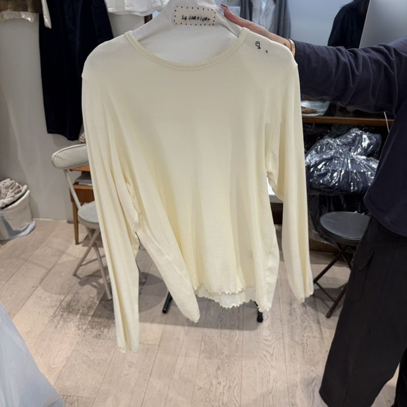 LE JARDINET東大門直郵女士新品人氣熱賣時尚長袖T恤刺繡LE JARDINET長袖T恤