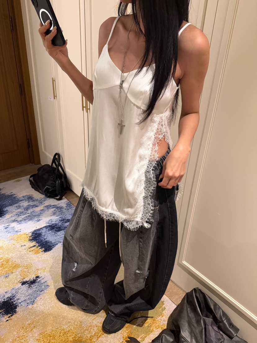 BADCALM東大門實拍女裝新品時尚人氣熱賣真品吊帶背心緞面BADCALM吊帶/背心
