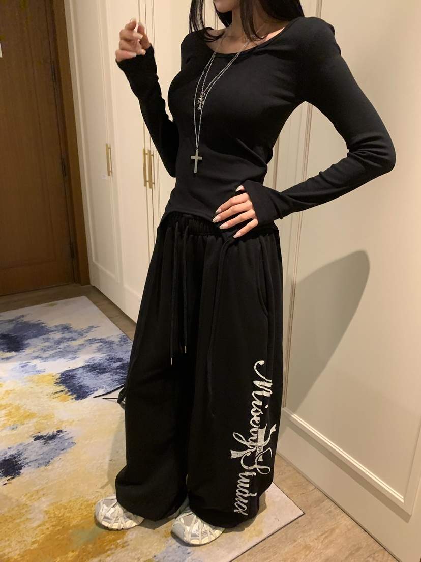 BADCALM韓國直郵女裝新款推薦真品人氣時尚熱賣休閑長袖T恤BADCALM長袖T恤