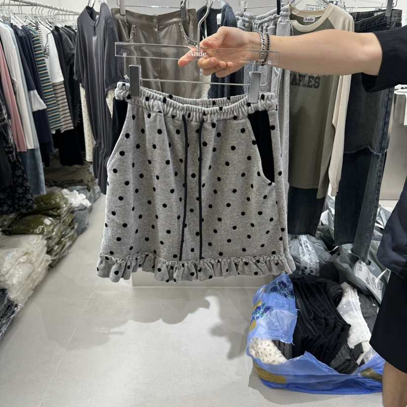 ANDE韓國直郵女裝新品時尚推薦休閑人氣熱賣真品短裙絲絨ANDE短裙