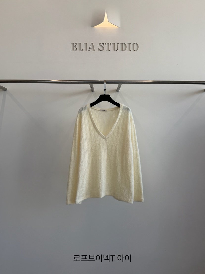 ELIA東大門代購女士新款時尚推薦真品人氣熱賣長袖T恤V領ELIA STUDIO長袖T恤