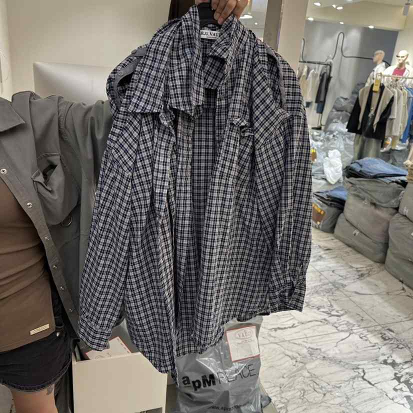 R U VAULT韓國直郵女裝新款推薦人氣真品時尚襯衫蕾絲衫R U VAULT襯衫/蕾絲衫