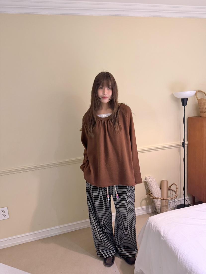BOUTIQUE-L韓國直郵女士新款熱賣時尚推薦長袖T恤蕾絲褶皺BOUTIQUE-L長袖T恤