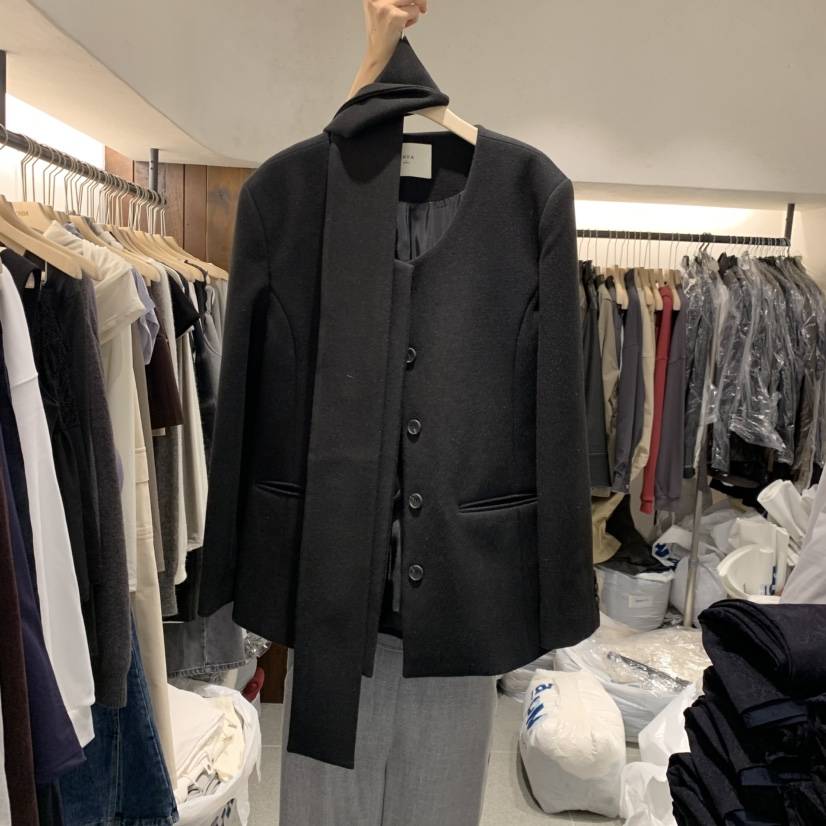 ONDA東大門直郵女裝新品熱賣人氣推薦時尚短款大衣含圍巾ONDA短款大衣