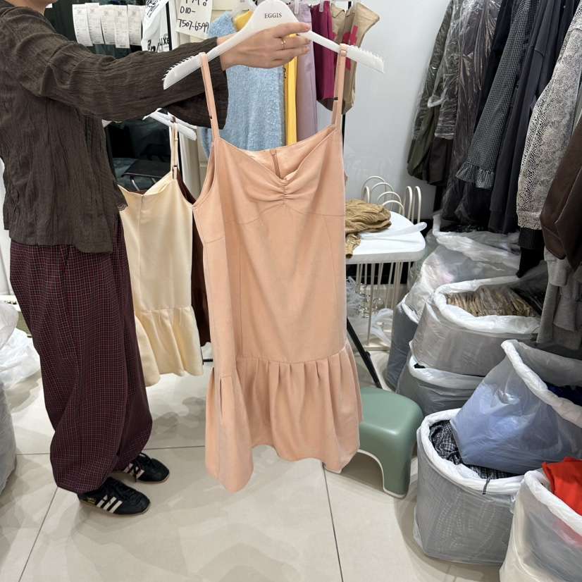 EGG IS東大門直郵女士新品熱賣人氣推薦時尚真品連衣裙OPSEGG IS連衣裙