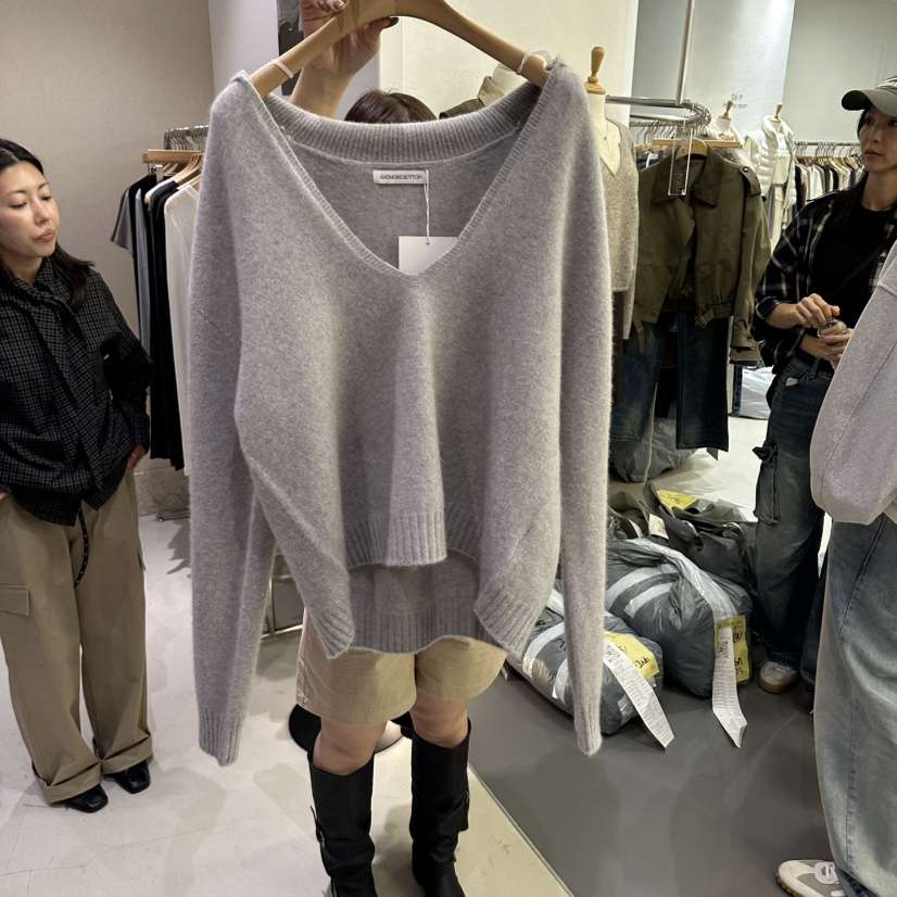 ANDMORE BUTTON東大門直郵女裝新品推薦熱賣毛衣V領翻領ANDMORE BUTTON毛衣