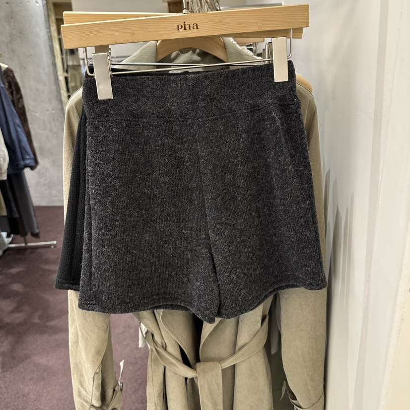PITA/THEVERLIN東大門直郵女裝新品人氣真品熱賣推薦短褲PITA/THEVERLIN短褲