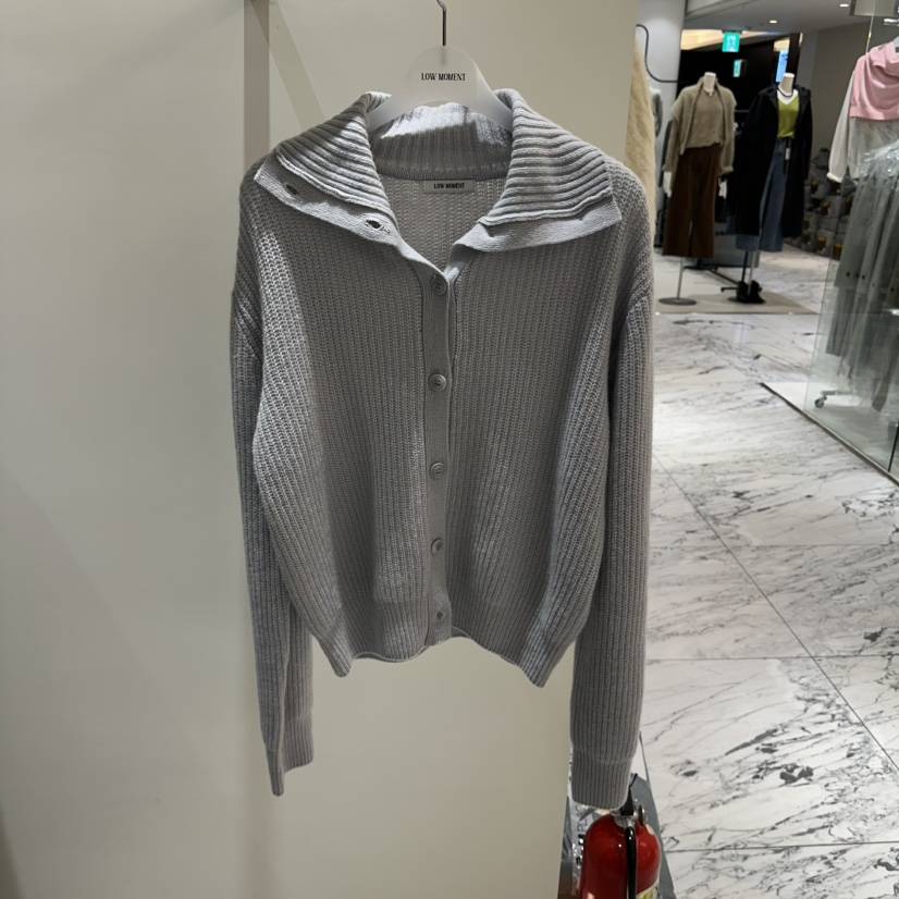 LOW MOMENT東大門直郵女士新品推薦時尚熱賣真品毛衣高領LOW MOMENT毛衣