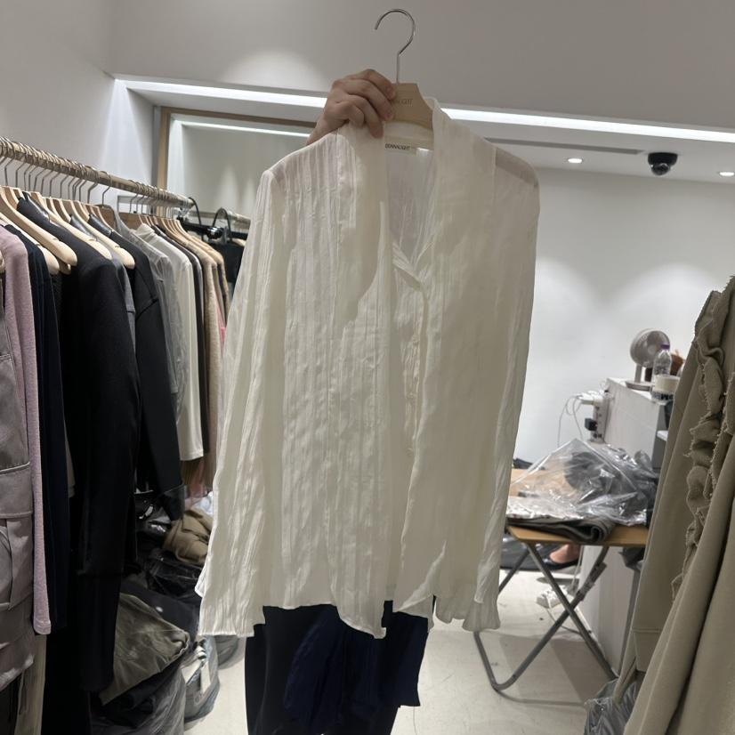 CONNAUGHT/DAILYJUD韓國代購女士新款推薦襯衫蕾絲衫褶皺圍巾CONNAUGHT/DAILYJUD襯衫/蕾絲衫
