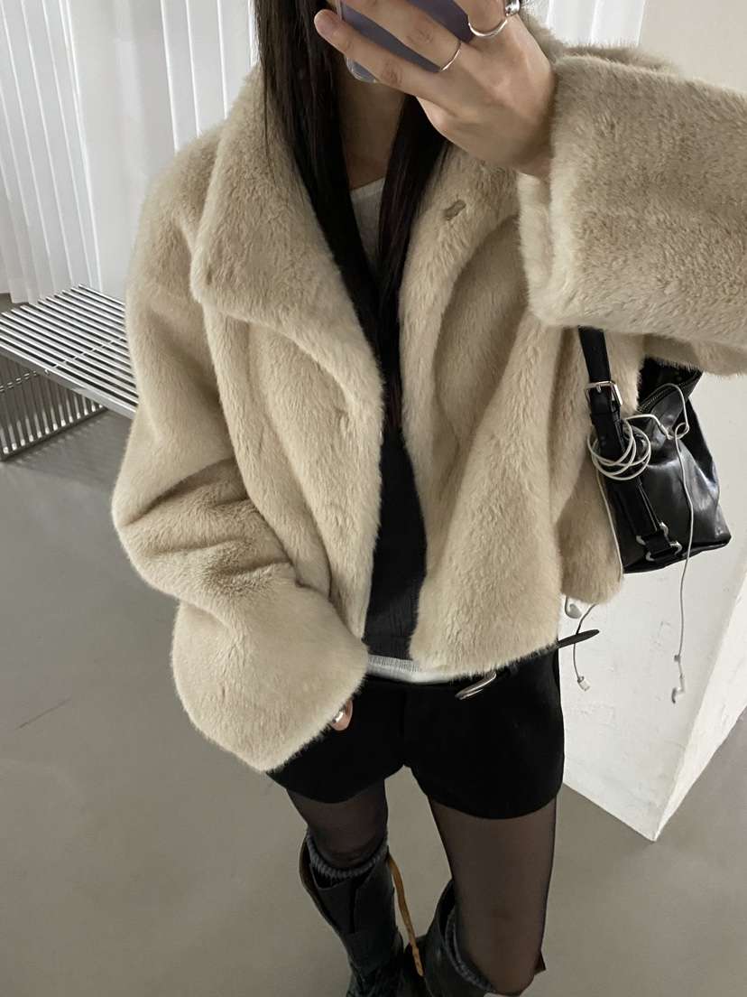 Verbena東大門實拍女裝新款熱賣真品人氣時尚推薦短款大衣Verbena短款大衣