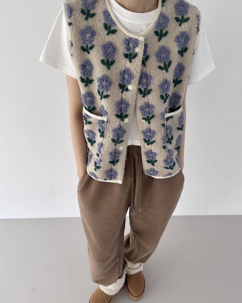 HOWDY/FACT THE NERD東大門實拍女裝新品真品馬甲花朵HOWDY/FACT THE NERD馬甲