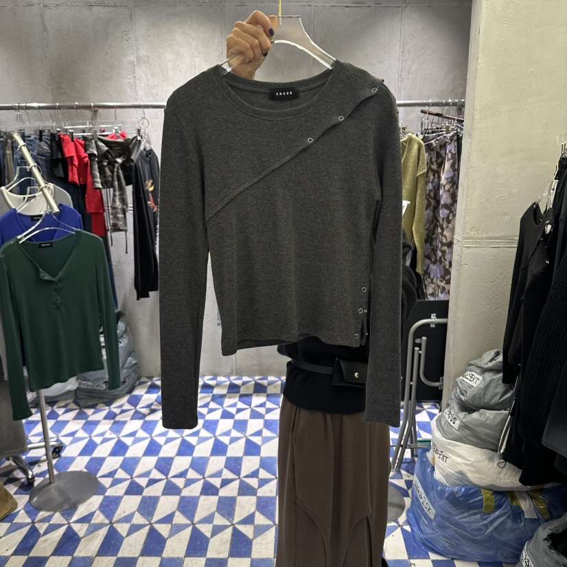AMOUR韓國直郵女裝新品人氣休閑時尚熱賣推薦長袖T恤彈力AMOUR長袖T恤