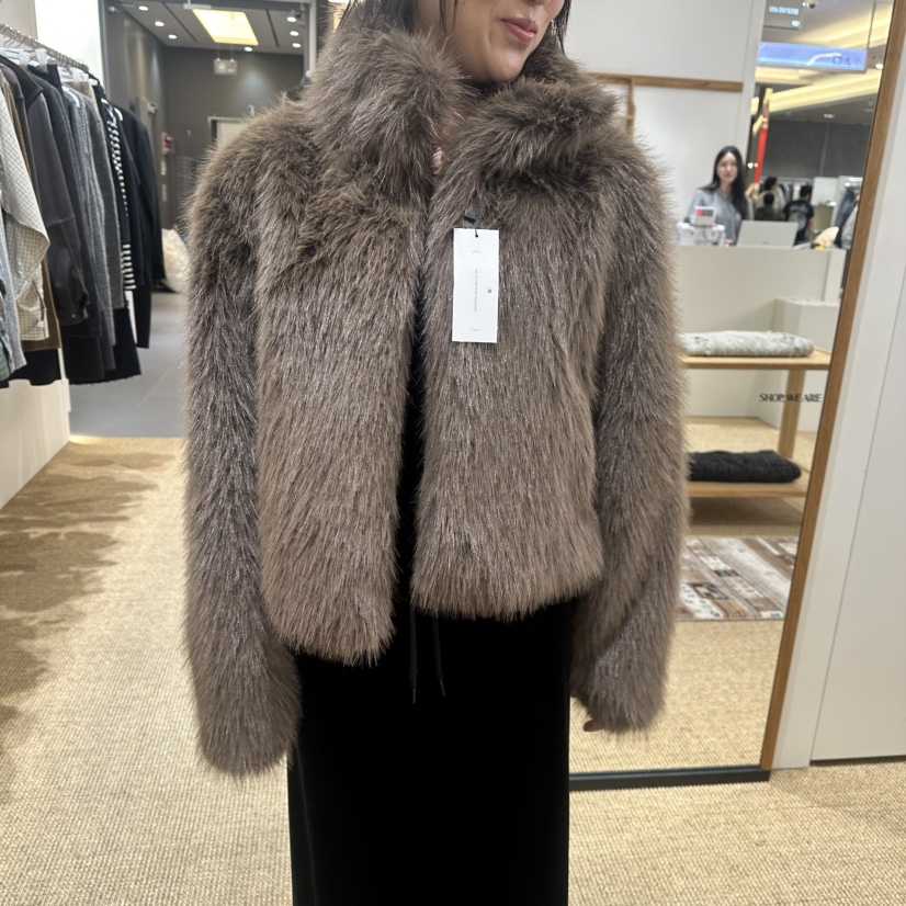 WE ARE/WELOVER東大門實拍女裝新品休閑熱賣人氣短款大衣SHOP_WE ARE短款大衣