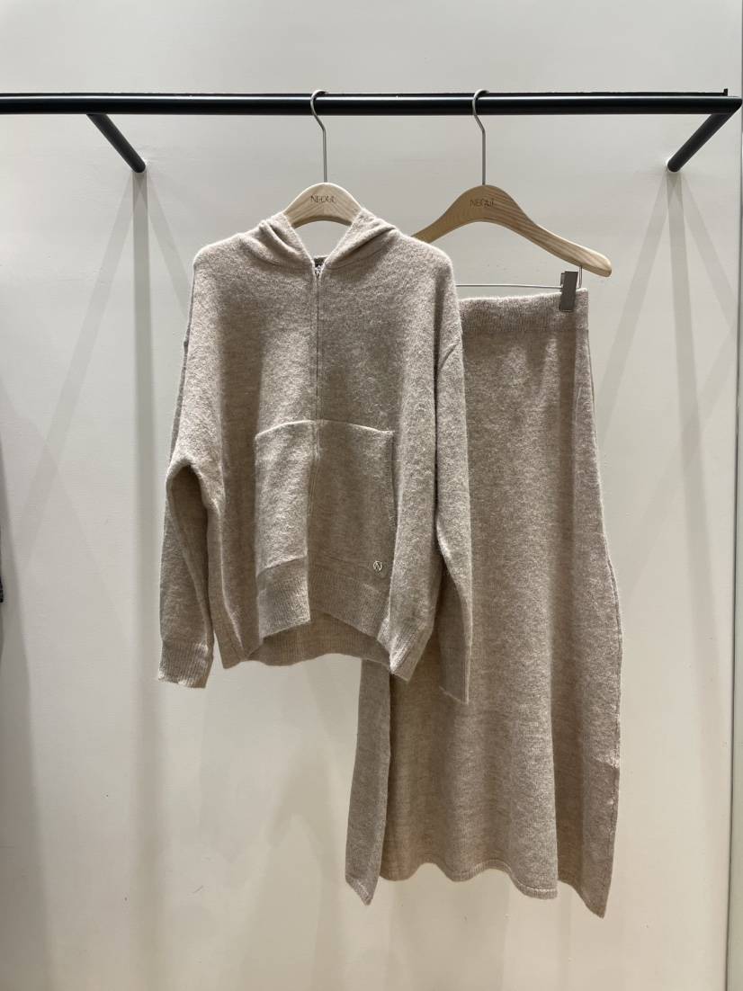 NEOUL韓國直郵女士新品推薦休閑熱賣時尚人氣真品套裝連帽NEOUL/ahin雙領標簽套裝