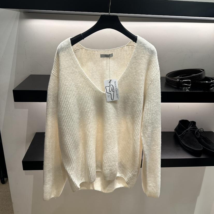 FEBRUARY 11韓國代購女士新品真品時尚熱賣毛衣不含內搭FEBRUARY 11毛衣
