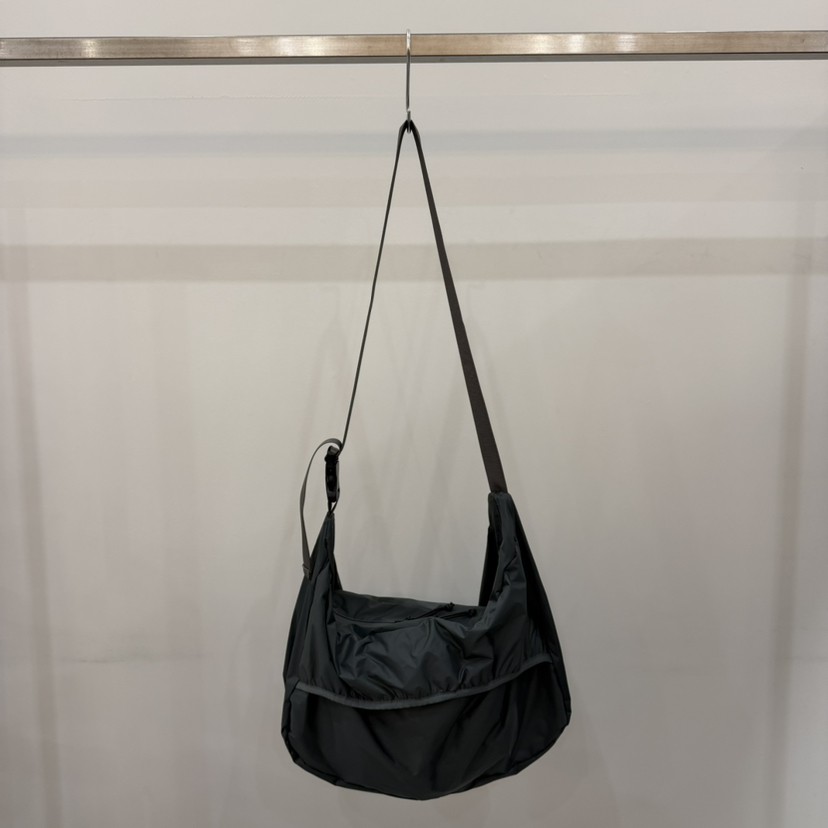 THE EYL東大門實拍女士新款推薦真品熱賣單肩斜跨包大號THE EYL單肩/斜跨包