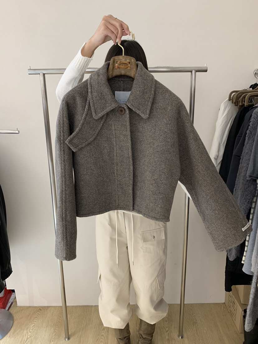 EMPTY東大門實拍女裝新品推薦人氣真品熱賣休閑時尚短款大衣EMPTY短款大衣
