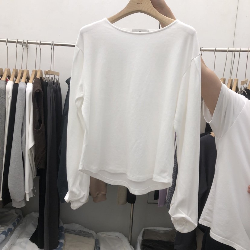 MOI-A東大門實拍女裝新品真品時尚人氣推薦熱賣休閑長袖T恤MOI-A長袖T恤
