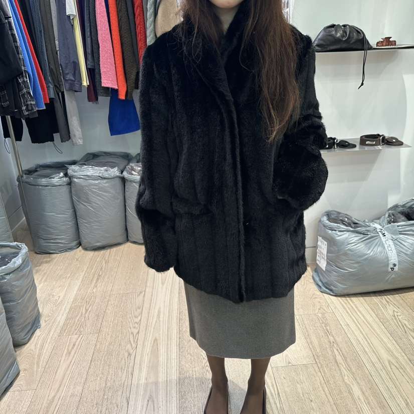 REIRAI東大門代購女裝新款人氣推薦真品時尚短款大衣貂皮Reirai短款大衣