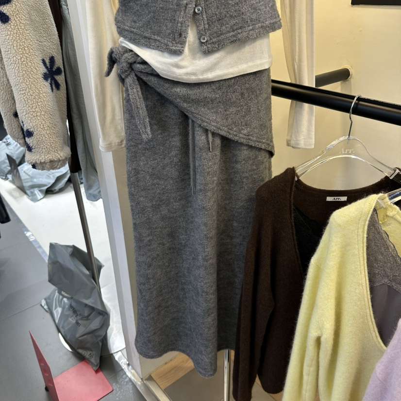 ARR東大門實拍女裝新品人氣熱賣休閑時尚真品推薦長裙含圍巾ARR長裙