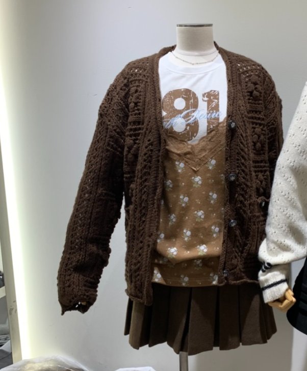 TYCHE東大門直郵女裝新款真品時尚熱賣推薦人氣毛衣不含內搭TYCHE毛衣
