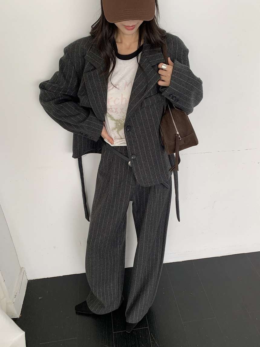 KYEM韓國直郵女裝新品休閑人氣真品時尚熱賣西裝西服含腰帶KYEM西裝/西服