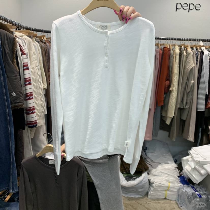 ALMOND PEPE韓國直郵女士新款真品人氣推薦熱賣長袖T恤加絨ALMOND PEPE長袖T恤
