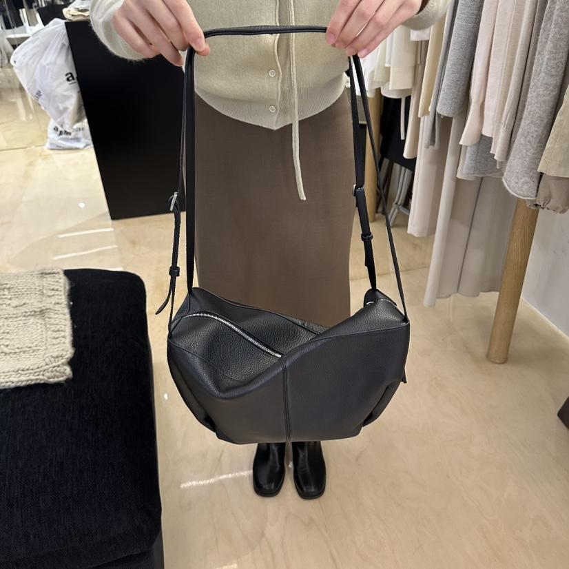 KOIVUE東大門直郵女士新款休閑時尚推薦熱賣人氣單肩斜跨包KOIVUE單肩/斜跨包