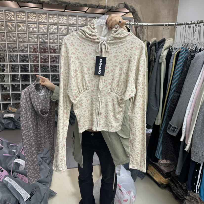 SEOLO東大門實拍女裝新品時尚休閑衛衣拉鏈連帽衫花朵褶皺Seolo seoul衛衣