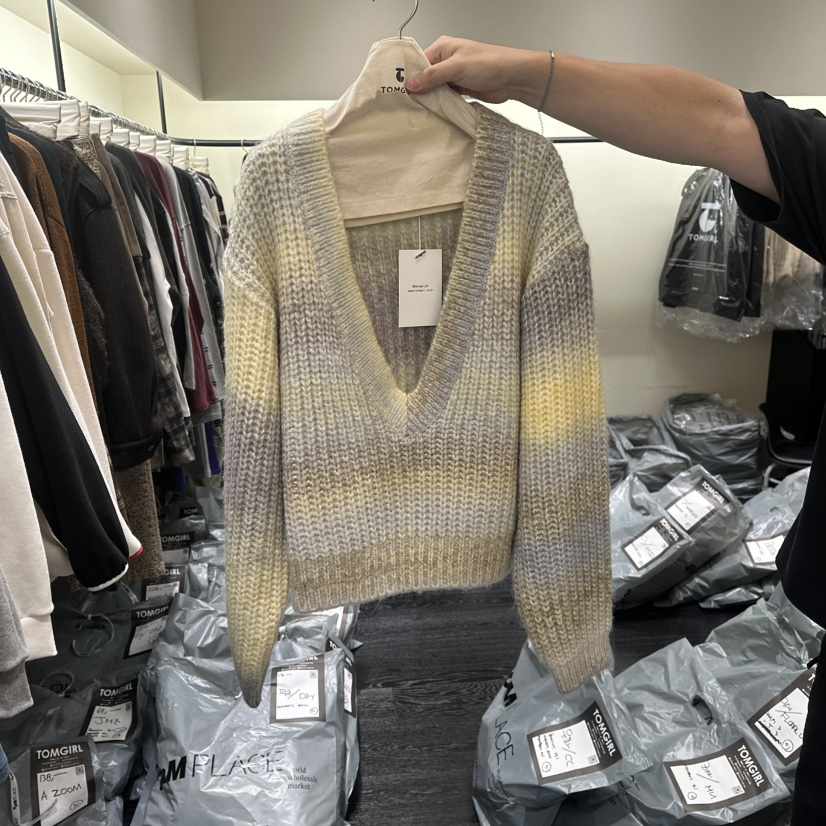 TOMGIRL韓國直郵女裝新款熱賣真品人氣推薦時尚休閑職業毛衣TOMGIRL毛衣